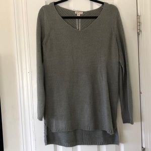 Sweater with cute back